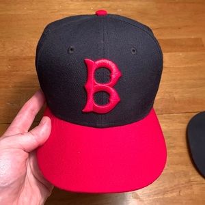 Barely worn Boston Red Sox Navy 1936 New Era 59Fifty Fitted wool cap; size 7 3/8